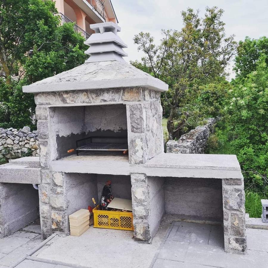 קריקווניצה Apartments Lujic מראה חיצוני תמונה