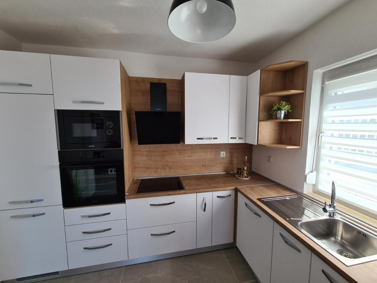 קריקווניצה Apartments Lujic מראה חיצוני תמונה