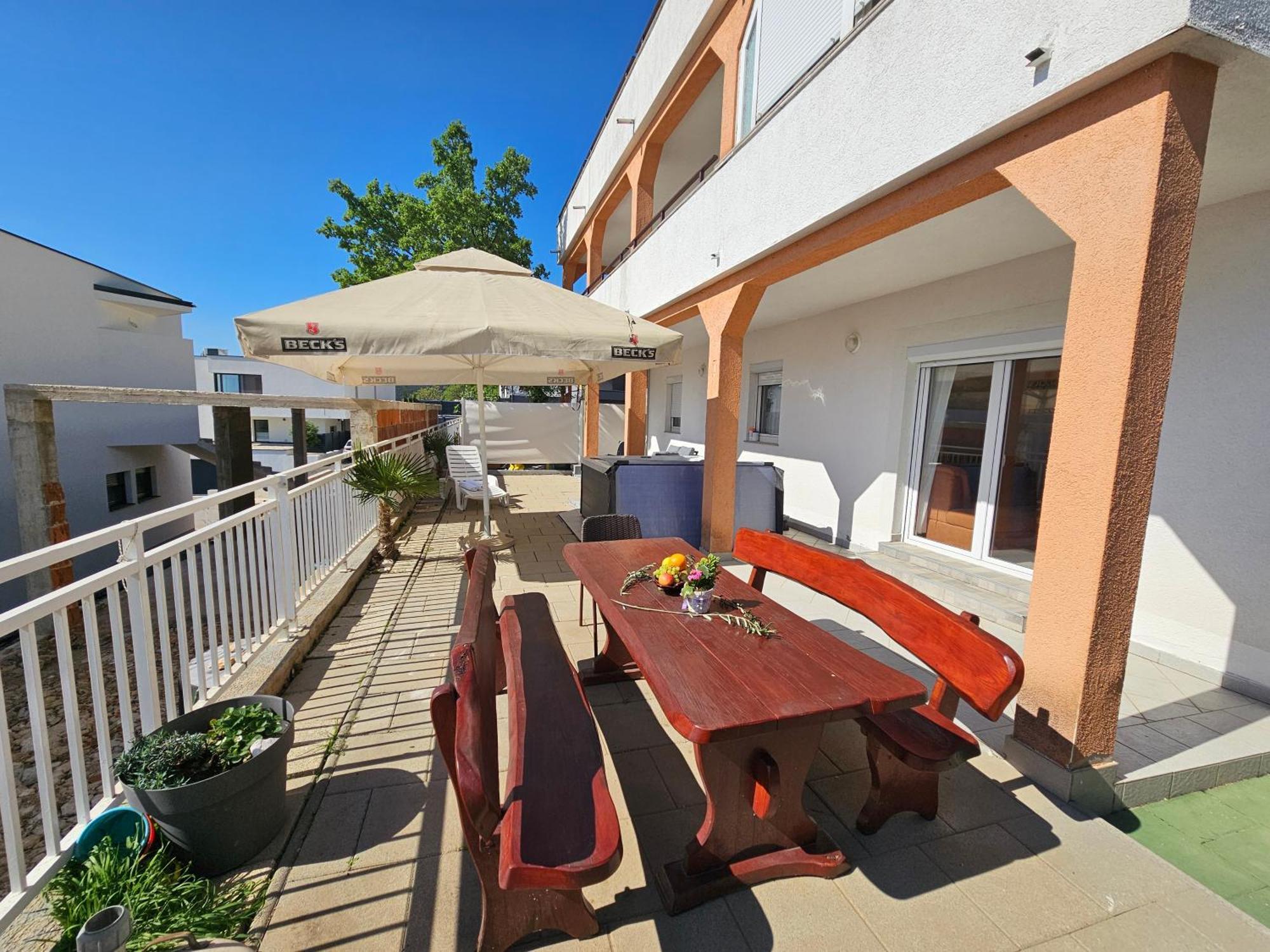 קריקווניצה Apartments Lujic מראה חיצוני תמונה