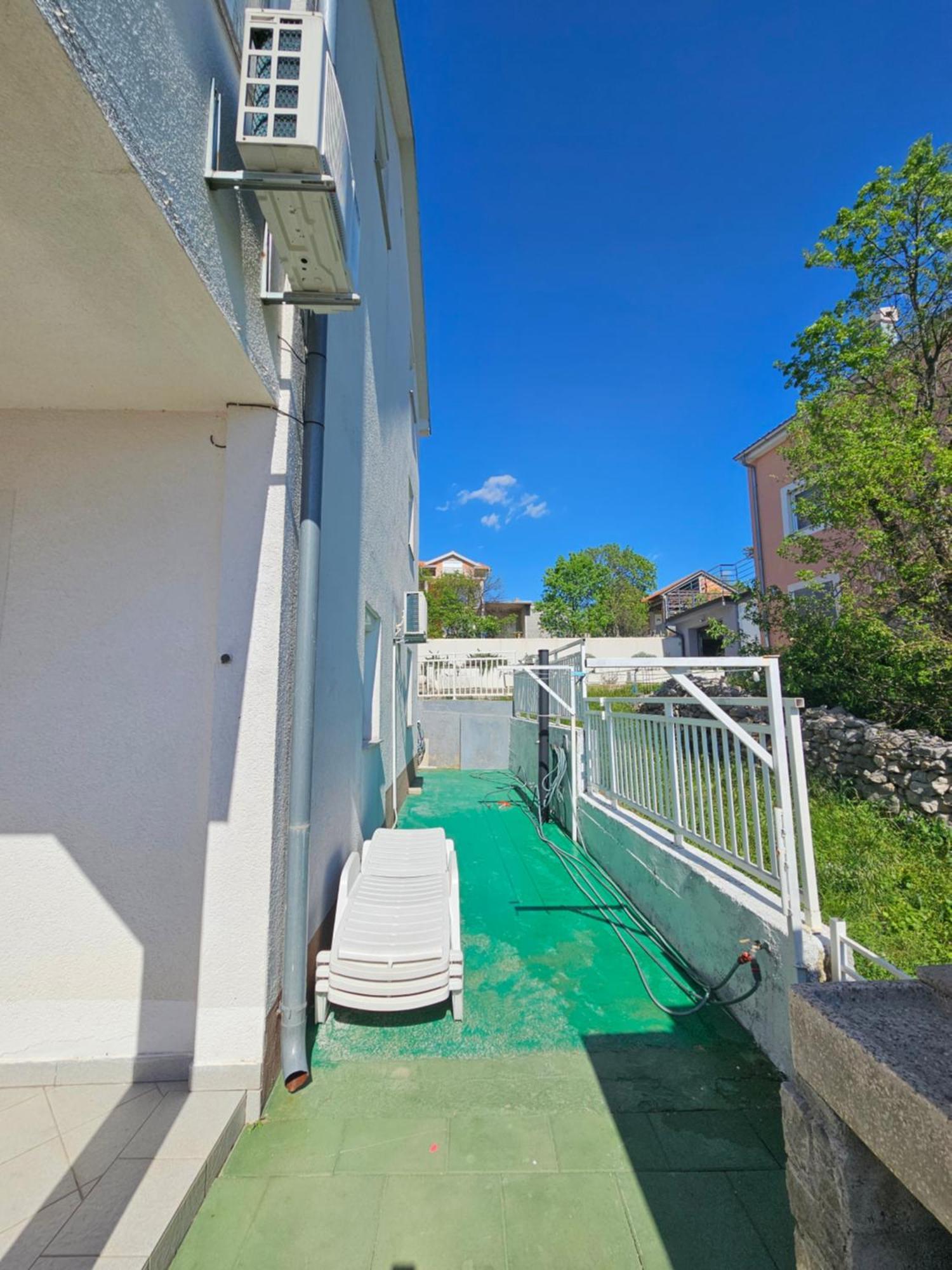 קריקווניצה Apartments Lujic מראה חיצוני תמונה